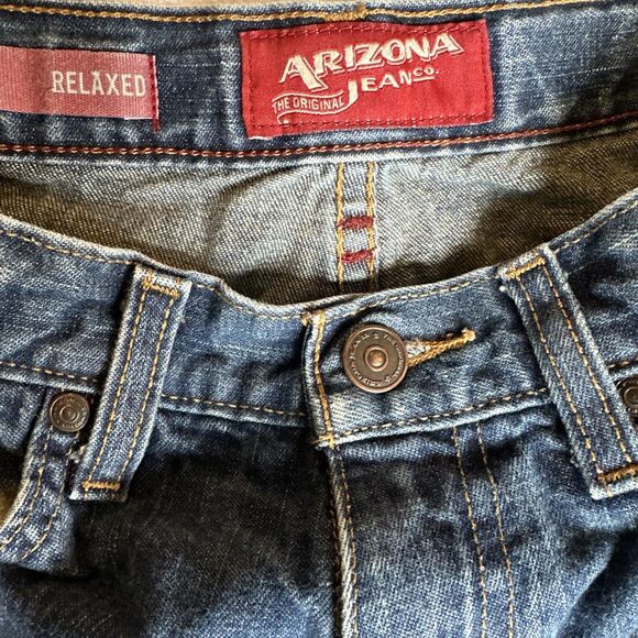 Arizona Jeans Co. Women's Medium Wash Straight Leg Size 16 - Picture 2 of 5
